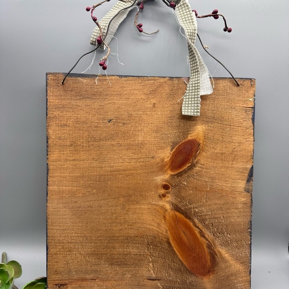 Vintage wooden Winter snowman sign - Picture 7 of 10